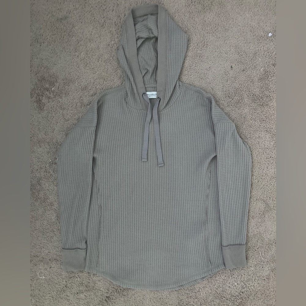 Abercrombie & Fitch cozy Grey waffle knit pullover hoodie Size S